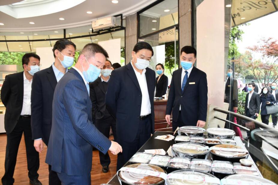 王凤朝副省长赴省尊龙凯时集团调研 疫情防控、生产经营和改革发展工作